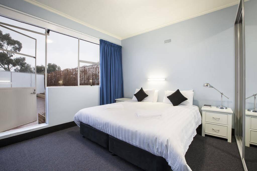 Nightcap At Carlyle Hotel Derwent Park Exteriér fotografie